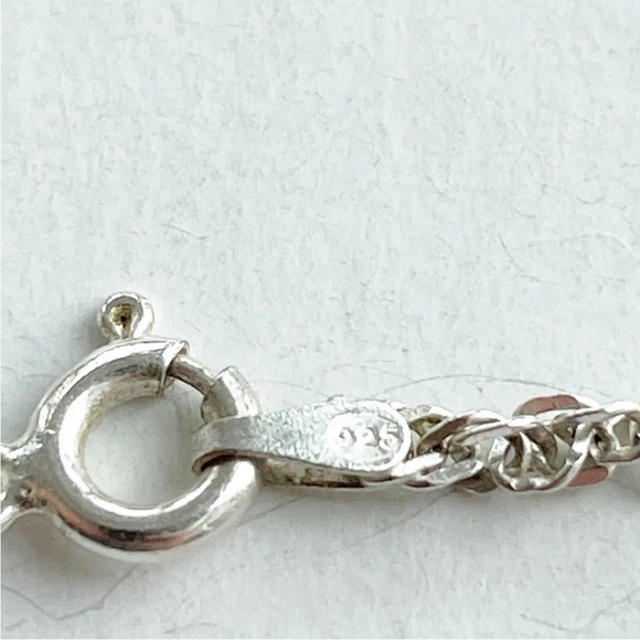 Celtic sterling silver Triskele pendant necklace Earth Sky Sea symbol Triqueta - Picture 8 of 10